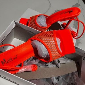 Mixx shuz orange heels with straps women’s size 9